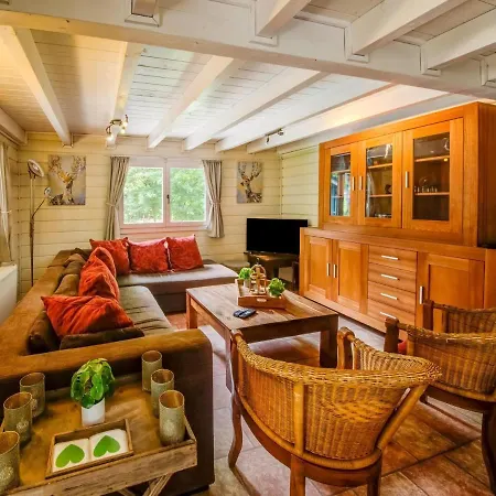 Holiday home Spacious With Sauna And Bubble Bath