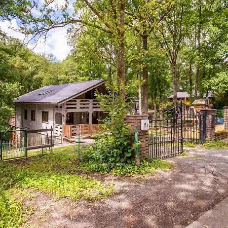 Holiday home Spacious With Sauna And Bubble Bath