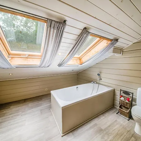 Spacious With Sauna And Bubble Bath Barvaux