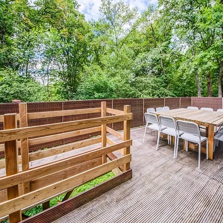 בית נופש Chic With Wellness ברוו